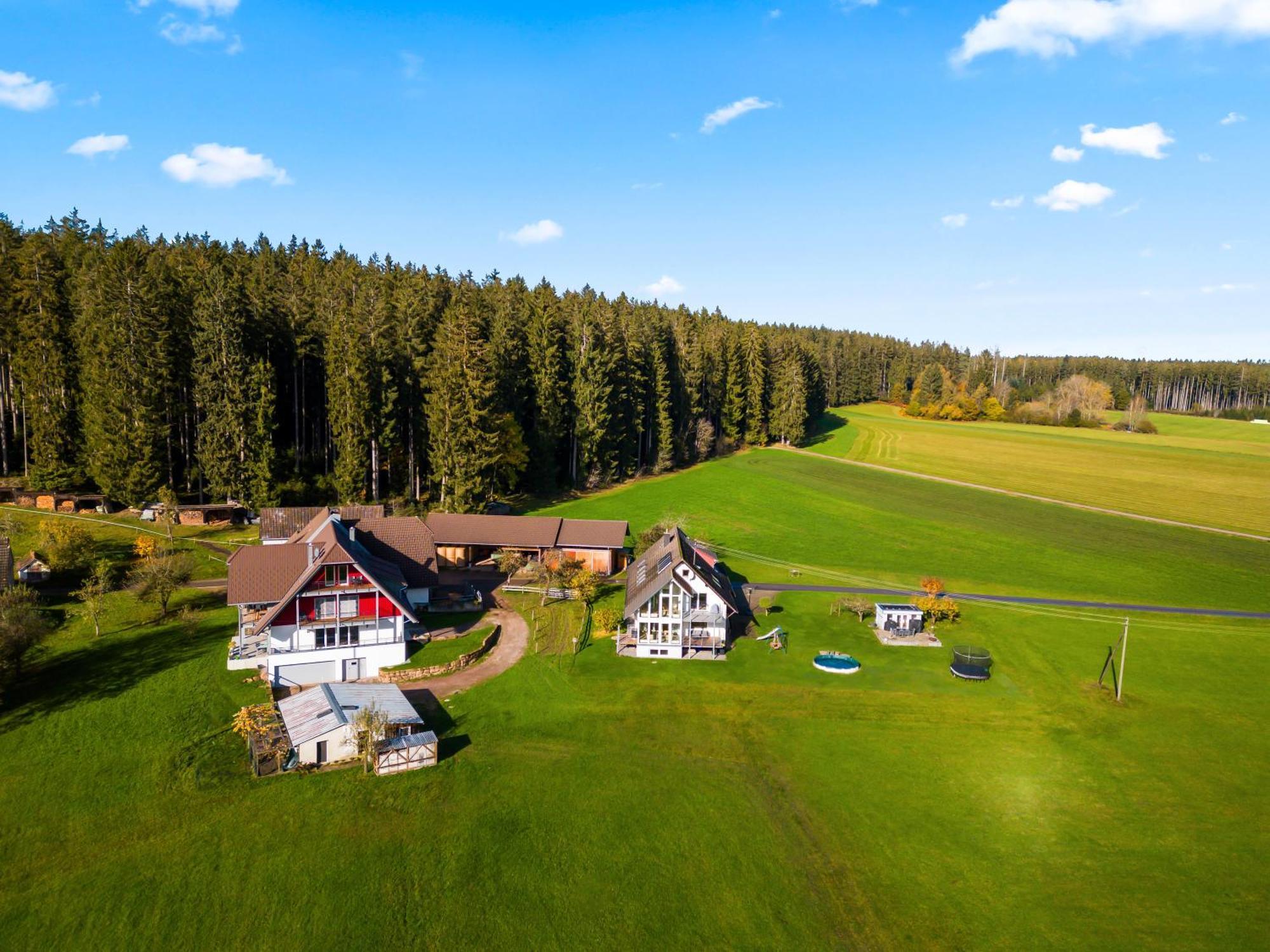 Ferienwohnung Maurer ケーニヒスフェルト・イム・シュヴァルツヴァルト エクステリア 写真